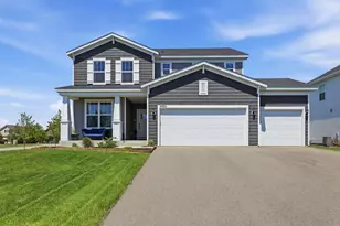 4886 Obsidian Wy, Victoria, MN 55386 - Photo 2