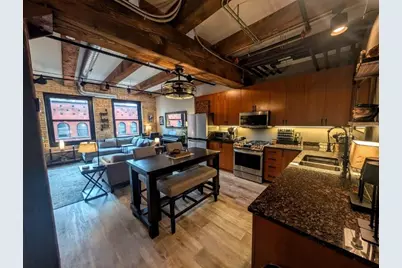 406 Wacouta Street #409, Saint Paul, MN 55101 - Photo 2
