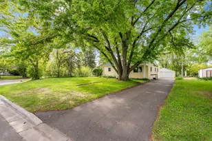 7417 Shirley Pl, Crystal, MN 55428 - Photo 36