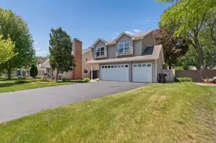 634 6th Ave S, Hopkins, MN 55343 - Photo 2