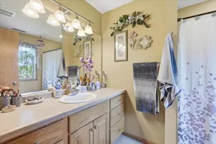 1374 Pheasant Run, New Richmond, WI 54017 - Photo 14