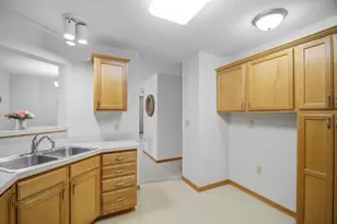 1906 Oak Tree Ln, Austin, MN 55912 - Photo 14