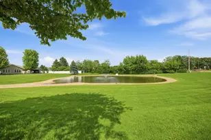 1906 Oak Tree Ln, Austin, MN 55912 - Photo 40