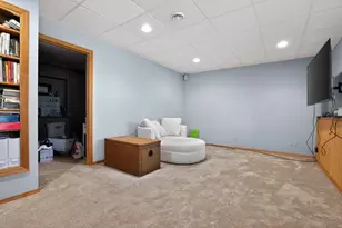 13310 Glenhaven Ct, Apple Valley, MN 55124 - Photo 12