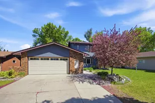 2401 S Flickertail Dr S, Fargo,  58103 - Photo 2