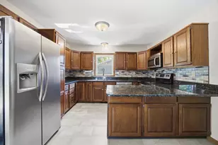 2401 S Flickertail Dr S, Fargo,  58103 - Photo 10
