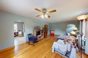 917 Valley Ave, Albert Lea, MN 56007 - Photo 4