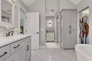 6311 Montee Dr, Eden Prairie, MN 55344 - Photo 40