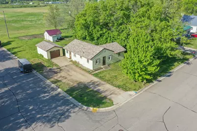 409 4th Avenue SW, Long Prairie, MN 56347 - Photo 1