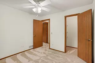 8689 134th St W, Apple Valley, MN 55124 - Photo 18