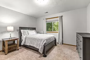 17781 Jasper Ct, Lakeville, MN 55044 - Photo 14