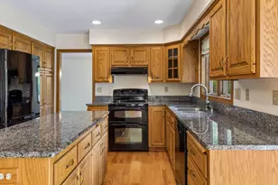 1933 Charlton St, West Saint Paul, MN 55118 - Photo 4