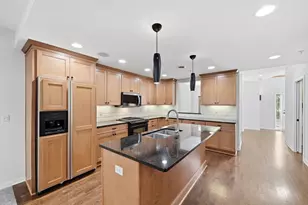 635 Willoughby Way W, Minnetonka, MN 55305 - Photo 1