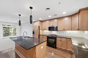 635 Willoughby Way W, Minnetonka, MN 55305 - Photo 4