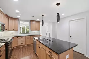 635 Willoughby Way W, Minnetonka, MN 55305 - Photo 6