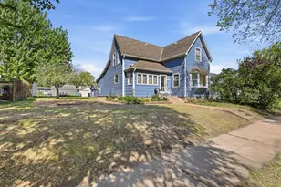 5135 N 6th St, Minneapolis, MN 55430 - Photo 2