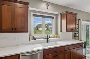 2109 Valley Creek Ln, Shakopee, MN 55379 - Photo 18