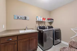 2109 Valley Creek Ln, Shakopee, MN 55379 - Photo 34