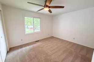 11878 100th Pl N, Maple Grove, MN 55369 - Photo 4