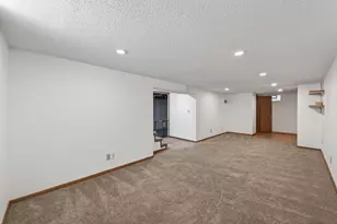 6428 Cloverdale Ave, Crystal, MN 55428 - Photo 22