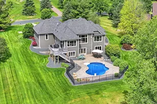 293 St Andrews Dr, Hudson, WI 54016 - Photo 2