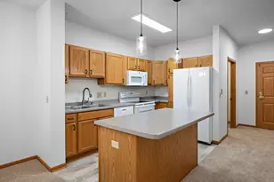 5650 Boone Ave N, New Hope, MN 55428 - Photo 10
