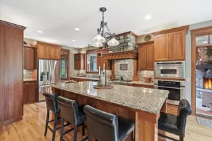 492 E Cove Rd, Hudson, WI 54016 - Photo 1