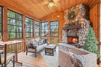 492 E Cove Road, Hudson, WI 54016 - Photo 4