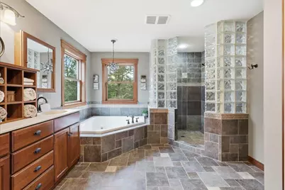 492 E Cove Road, Hudson, WI 54016 - Photo 12