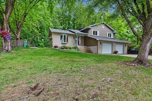 1113 Michaelson St N, Hudson, WI 54016 - Photo 2