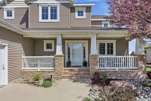 4208 66th St S, Fargo, ND 58104 - Photo 2