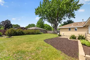 8801 Chicago Ave S, Bloomington, MN 55420 - Photo 10