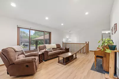 4382 Metcalf Drive, Eagan, MN 55122 - Photo 10