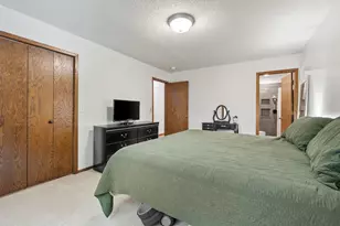 4382 Metcalf Dr, Eagan, MN 55122 - Photo 28