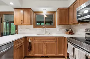 4382 Metcalf Dr, Eagan, MN 55122 - Photo 14