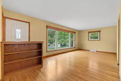 4934 Minnesota Street SE, Prior Lake, MN 55372 - Photo 4