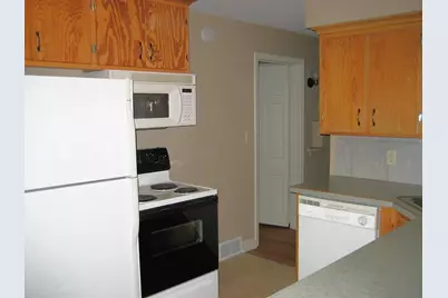 823 Elm Street, Hudson, WI 54016 - Photo 4