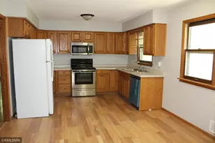 747 Tuscarora Ave, Saint Paul, MN 55102 - Photo 2