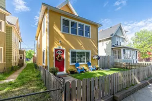 865 Thomas Ave, Saint Paul, MN 55104 - Photo 2