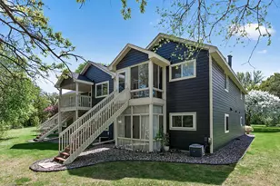 2494 Wilshire Ct, Mendota Heights, MN 55120 - Photo 20