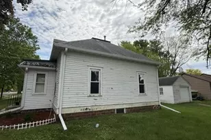 702 3rd Ave, Mountain Lake, MN 56159 - Photo 4
