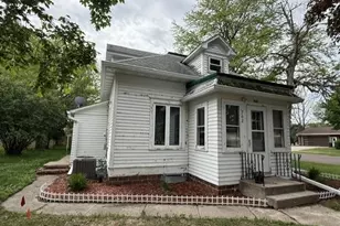 702 3rd Ave, Mountain Lake, MN 56159 - Photo 2
