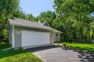 10347 Eagle St NW, Coon Rapids, MN 55433 - Photo 2