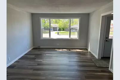 414 Willow Street W, Detroit Lakes, MN 56501 - Photo 2