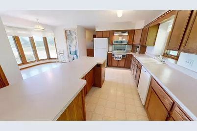 3172 15th Avenue NW, Willmar, MN 56201 - Photo 6