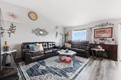 3392 Maple Leaf Loop S, Fargo, ND 58104 - Photo 4