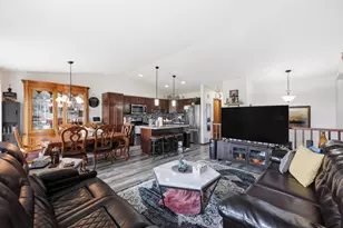 3392 Maple Leaf Loop S, Fargo, ND 58104 - Photo 6