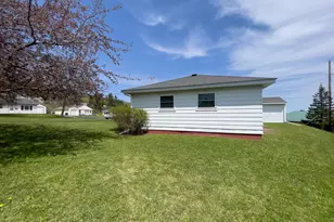 53 Banks Blvd, Silver Bay, MN 55614 - Photo 26