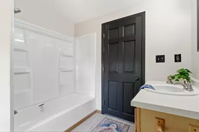 1035 E Main Street, Mankato, MN 56001 - Photo 22