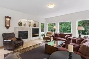 381 Del Rio Dr, Chanhassen, MN 55317 - Photo 20
